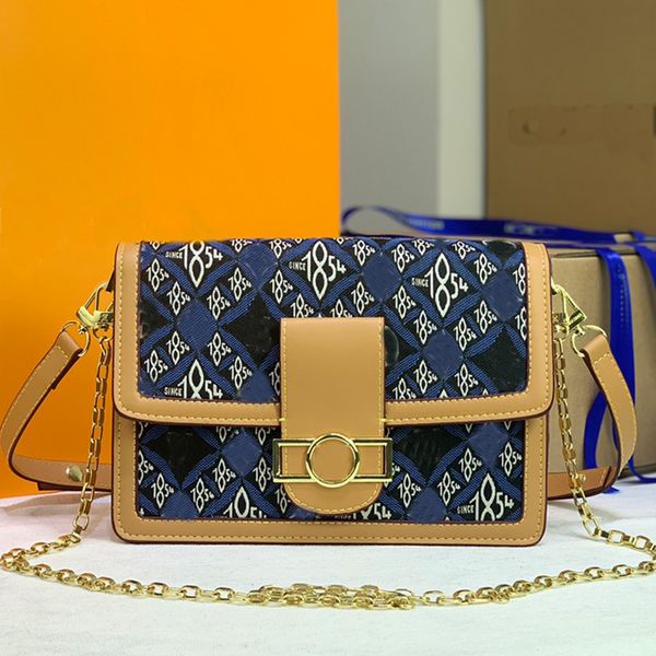 cowboy crossbody bag women cross body shoulder bags detachable chain belt jacquard weave inner double compartment high quality
cowboy crossbody bag women cross body shoulder bags detachable chain belt jacquard weave inner double compartment high quality