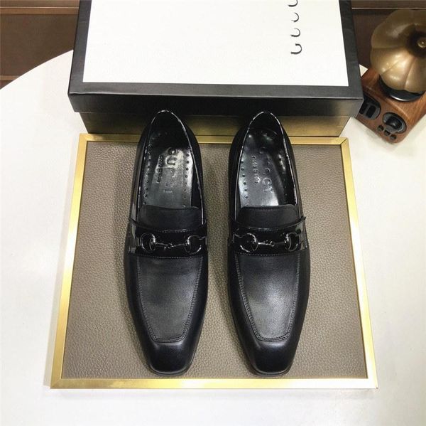 2022 19ss mans dresses shoe man formal shoess leather luxury designer fashion groom wedding shoes men oxford shoes dress plus size 38-45, Black
2022 19ss mans dresses shoe man formal shoess leather luxury designer fashion groom wedding shoes men oxford shoes dress plus size 38-45, Black