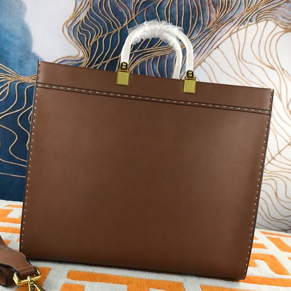 factory outlet design retro hand-stitched stamped letters genuine leather handbag ladies new large capacity messenger bag fashionable should
factory outlet design retro hand-stitched stamped letters genuine leather handbag ladies new large capacity messenger bag fashionable should