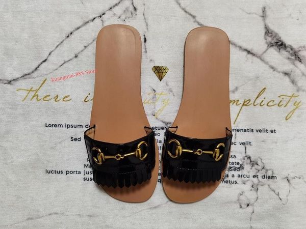 home 2021 summer flat slippers decorated with metal buckle round toe couple sandals, Black
home 2021 summer flat slippers decorated with metal buckle round toe couple sandals, Black