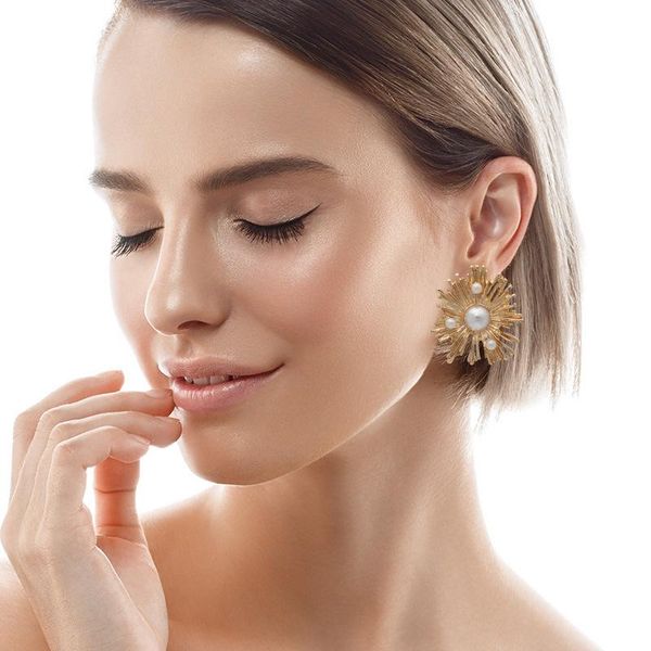 needle golden pearl earrings retro hong kong style exaggerated large female fashion jewelry provide s stud, Golden;silver
needle golden pearl earrings retro hong kong style exaggerated large female fashion jewelry provide s stud, Golden;silver