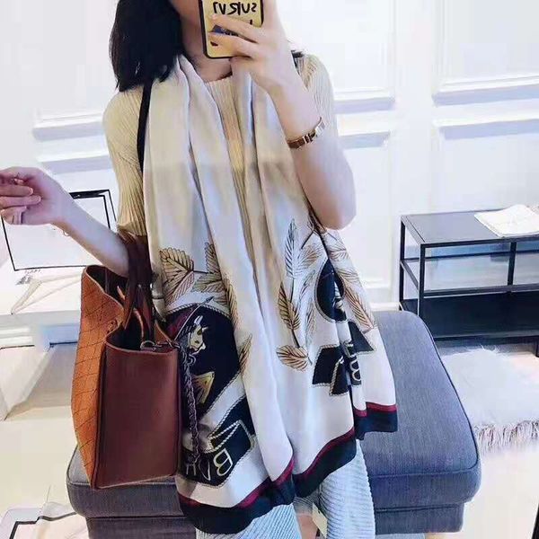 2022 design for women silk scarf autumn wool scarfs classic letters wrap shawl scarves size 180*70 4 colors option, Blue;gray
2022 design for women silk scarf autumn wool scarfs classic letters wrap shawl scarves size 180*70 4 colors option, Blue;gray