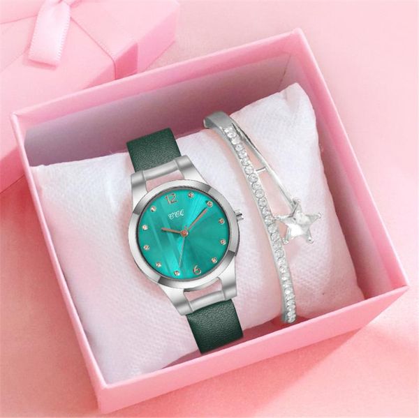 wristwatches ccq brand women stripe dial bracelet watch set luxury ladies leather quartz wrist watches relogio feminino for drop, Slivery;brown
wristwatches ccq brand women stripe dial bracelet watch set luxury ladies leather quartz wrist watches relogio feminino for drop, Slivery;brown