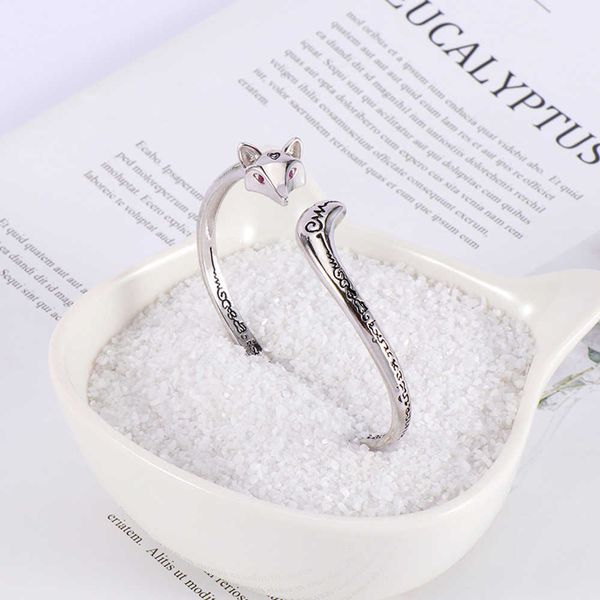 fashion fox open bracelet bangle for women girls birthday party gifts jewelry wholesale cute red eyed animal shaped bracelet q0719, Black
fashion fox open bracelet bangle for women girls birthday party gifts jewelry wholesale cute red eyed animal shaped bracelet q0719, Black