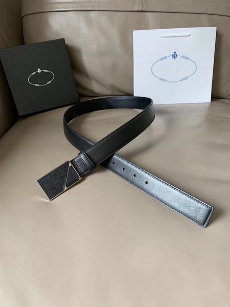 2021 3.4cm p fashion r women luxurys d men designers belts classic belt with box,real leather production ,the factory source 55, Black;brown
2021 3.4cm p fashion r women luxurys d men designers belts classic belt with box,real leather production ,the factory source 55, Black;brown