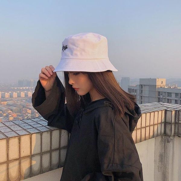 wide brim hats fisherman hat female white japanese graffiti retro letters sunscreen wild tide brand korean street double-sided visor, Blue;gray
wide brim hats fisherman hat female white japanese graffiti retro letters sunscreen wild tide brand korean street double-sided visor, Blue;gray