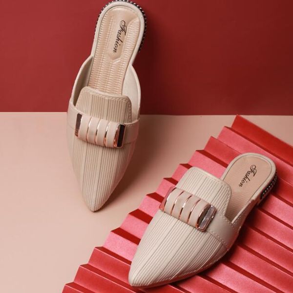 summer women baotou low-heeled heightening all-match casual comfortable lazy outdoor sandals fashionable party slippers, Black
summer women baotou low-heeled heightening all-match casual comfortable lazy outdoor sandals fashionable party slippers, Black