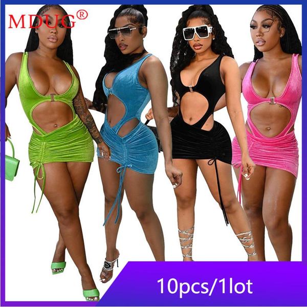 women's swimwear wholeslae items in bulk bikini set bathing suit swimsuit women summer swiming push up 2 piece m7034, White;black
women's swimwear wholeslae items in bulk bikini set bathing suit swimsuit women summer swiming push up 2 piece m7034, White;black