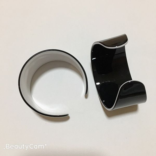 6.5x4cm black and white casual acrylic bracelet fashion c letter bracelet woman jewelry counter vip gift
6.5x4cm black and white casual acrylic bracelet fashion c letter bracelet woman jewelry counter vip gift