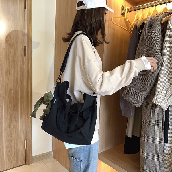 women classic cartoon bag chains shoulder bags luxurys designers handbags fashion cross body handbag clutch purses wallet temperament letter
women classic cartoon bag chains shoulder bags luxurys designers handbags fashion cross body handbag clutch purses wallet temperament letter