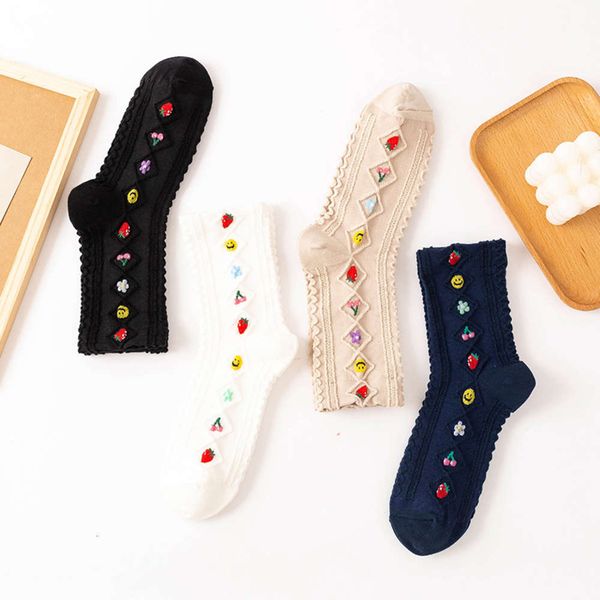 stockings middle stockings sweet shaped lattice lovely college style spring autumn, Black;white
stockings middle stockings sweet shaped lattice lovely college style spring autumn, Black;white