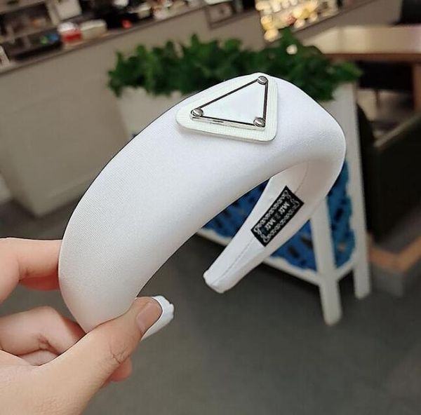 20201 new sign elastic headband for women fashion hairband girl retro turban headwraps gifts 22994, Silver
20201 new sign elastic headband for women fashion hairband girl retro turban headwraps gifts 22994, Silver