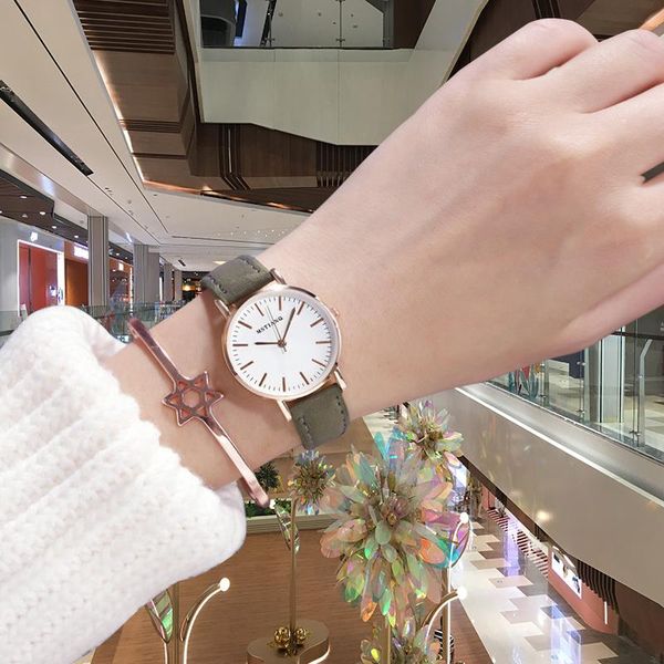 wristwatches 2021 women watches simple small watch leather strap casual sports wrist clock dress vintage, Slivery;brown
wristwatches 2021 women watches simple small watch leather strap casual sports wrist clock dress vintage, Slivery;brown