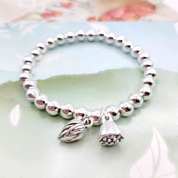 chinese-style products 6mm liangshenghuan lotus seed lianpeng bracelet zhou family's same imitation silver inheritance couple beaded
chinese-style products 6mm liangshenghuan lotus seed lianpeng bracelet zhou family's same imitation silver inheritance couple beaded