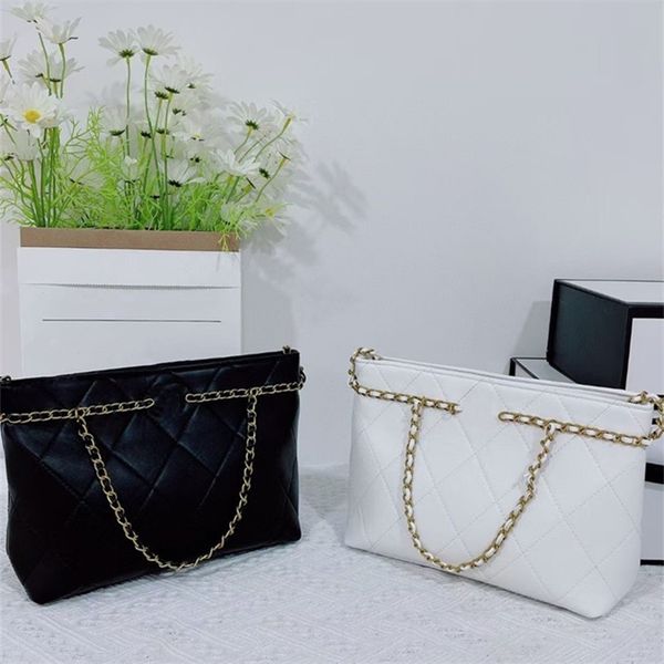 women evening party bags handbag chain designer one shoulder bagss pu leather interior zipper pocket lady purse large capacity stylish sell
women evening party bags handbag chain designer one shoulder bagss pu leather interior zipper pocket lady purse large capacity stylish sell