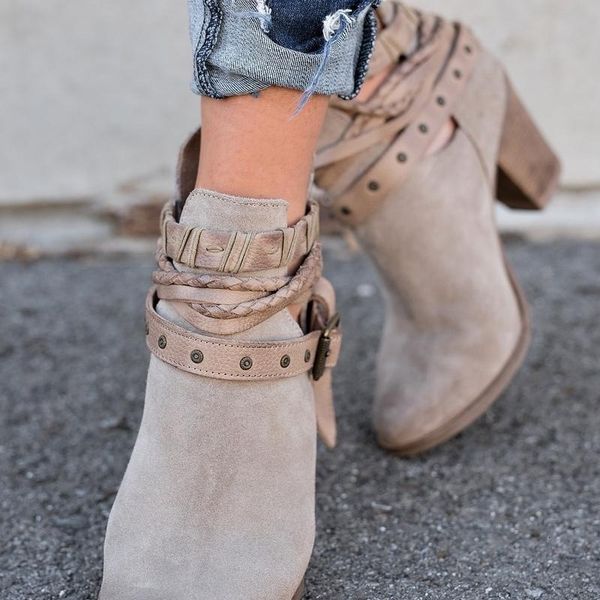 sandals winter in european and american fashion female boots shoes rivet belt buckle thick with round head ms short rg5p, Black
sandals winter in european and american fashion female boots shoes rivet belt buckle thick with round head ms short rg5p, Black