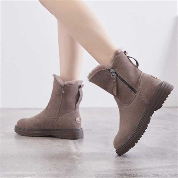 boots genuine leather snow women's suede thick fur women 2021 ankle plus velvet cotton shoes, Black
boots genuine leather snow women's suede thick fur women 2021 ankle plus velvet cotton shoes, Black