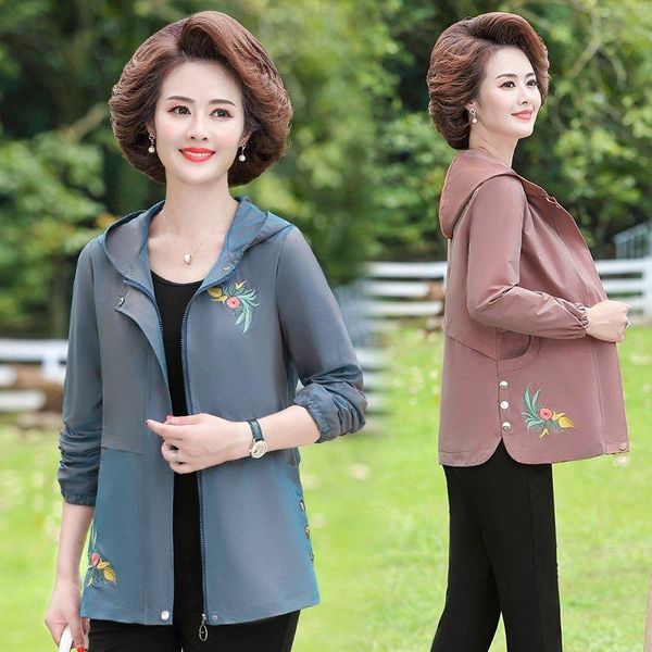 women windbreaker spring autumn short coat hooded zipper embroidery flowers plus size 5xl jacket female casual outerwear women's jacket, Black;brown
women windbreaker spring autumn short coat hooded zipper embroidery flowers plus size 5xl jacket female casual outerwear women's jacket, Black;brown