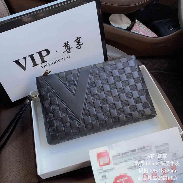 handbag 2021 fashion spirit guy men's business letter large capacity clip bag korean version, Black;red
handbag 2021 fashion spirit guy men's business letter large capacity clip bag korean version, Black;red