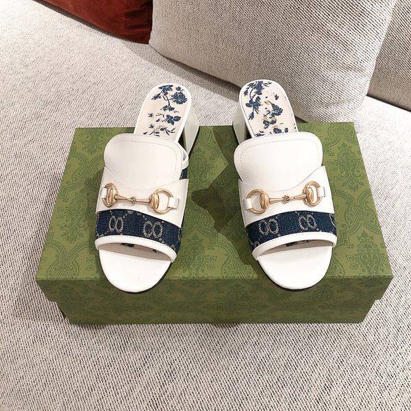 2021 sellings women true leather slide sandal slipper with high heels girls white black colors sweet slippers summer beach flip flops with b
2021 sellings women true leather slide sandal slipper with high heels girls white black colors sweet slippers summer beach flip flops with b