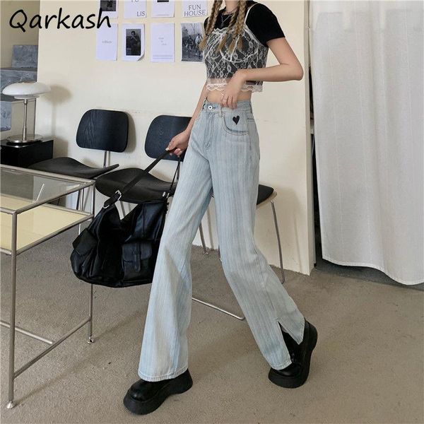 women's jeans women streetwear light blue all-match washed korean style vintage side-slit design straight full length heart-print trend
women's jeans women streetwear light blue all-match washed korean style vintage side-slit design straight full length heart-print trend