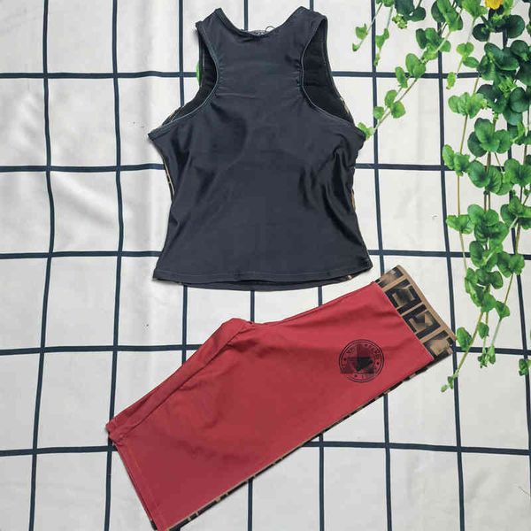 design high version tide brand conservative split two-piece letter printed women's sports fitness color matching swimsuit, Red;black
design high version tide brand conservative split two-piece letter printed women's sports fitness color matching swimsuit, Red;black