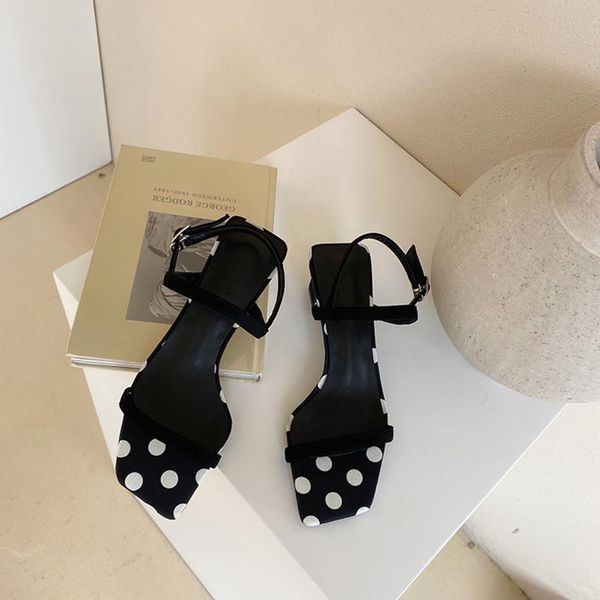 sandals 2021 fashion ankle strap women spring and summer single shoes open toe chunky high heel, Black
sandals 2021 fashion ankle strap women spring and summer single shoes open toe chunky high heel, Black