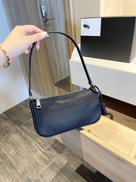 ladies brand underarm bag luxurys designers 2021 women handbag fashion handbags mother shoulder axillary package canvas classic bags artwork
ladies brand underarm bag luxurys designers 2021 women handbag fashion handbags mother shoulder axillary package canvas classic bags artwork
