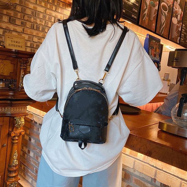 2021 fashion pu leather palm mini size women bag children school bags backpack springs lady travel backpacks knapsack style
2021 fashion pu leather palm mini size women bag children school bags backpack springs lady travel backpacks knapsack style