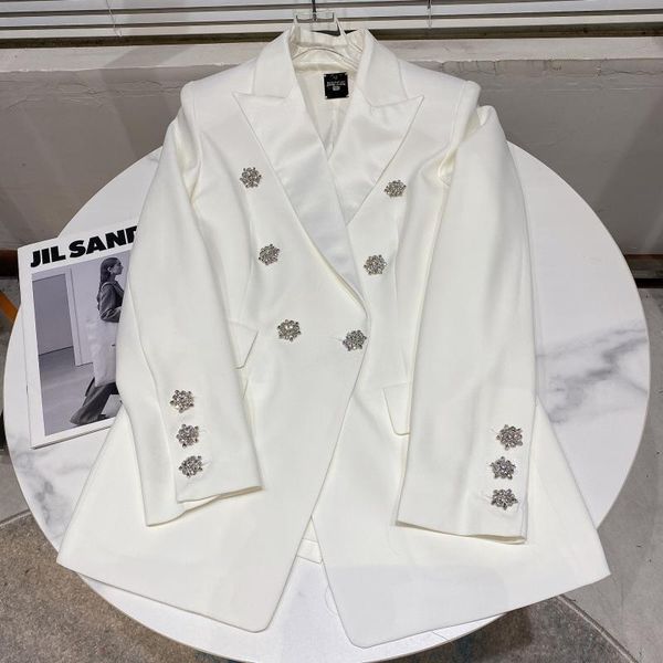 women's jackets women satin neckline temperament slim suit coat notched neck long sleeve fashion autumn winter 2021 11b, Black;brown
women's jackets women satin neckline temperament slim suit coat notched neck long sleeve fashion autumn winter 2021 11b, Black;brown