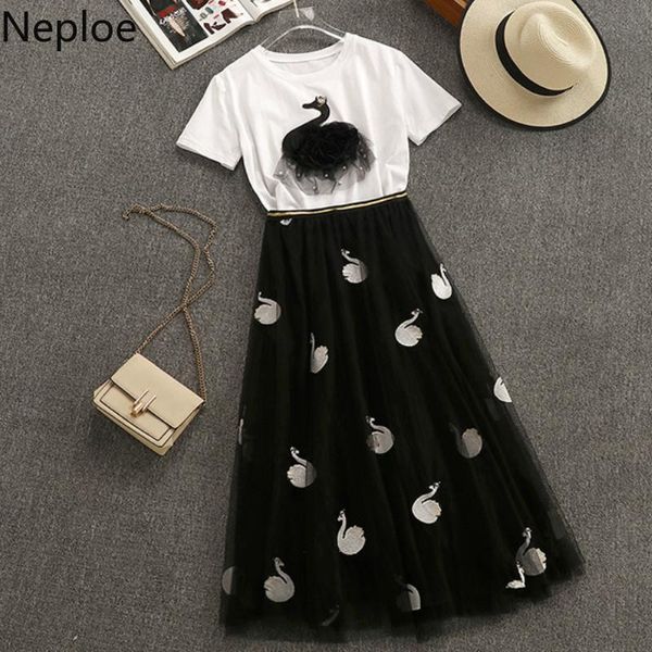 neploe women two piece outfit summer 2021 gloose pattern o-neck short sleeve t shirt+mesh elastic waist skirt fashion suit 43620 women', White
neploe women two piece outfit summer 2021 gloose pattern o-neck short sleeve t shirt+mesh elastic waist skirt fashion suit 43620 women', White