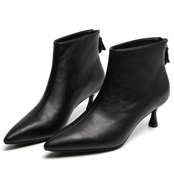 boots fashion leather women's ankle autumn winter casual short plush female high heels handmade zipper black ladies shoes
boots fashion leather women's ankle autumn winter casual short plush female high heels handmade zipper black ladies shoes