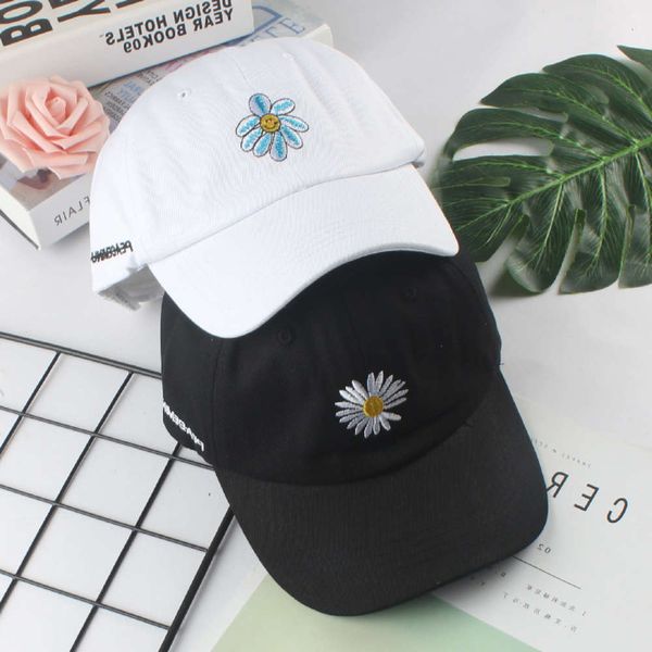 ball caps cap children korean fashion spring and daisy embroidered summer travel versatile couple baseball man, Blue;gray
ball caps cap children korean fashion spring and daisy embroidered summer travel versatile couple baseball man, Blue;gray