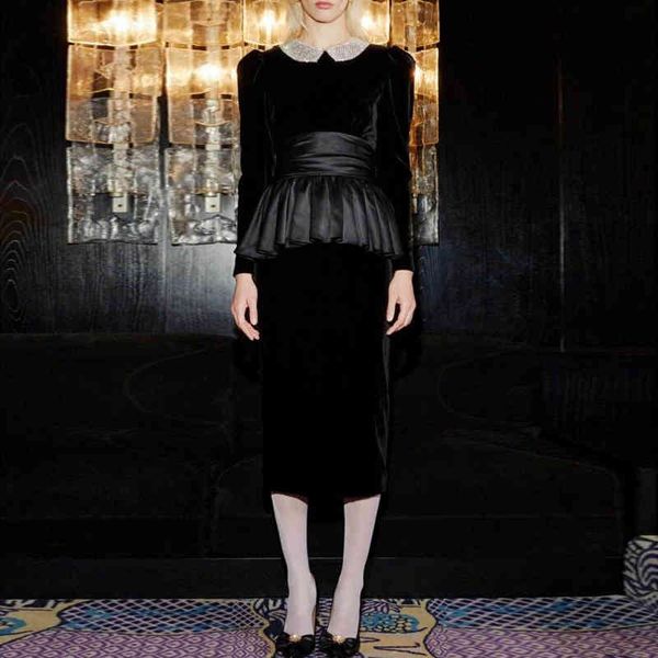 dress autumn frizzy tulle style of sleeves fine ruffled trim temperament open back dressed in medium quality length, Black;gray
dress autumn frizzy tulle style of sleeves fine ruffled trim temperament open back dressed in medium quality length, Black;gray