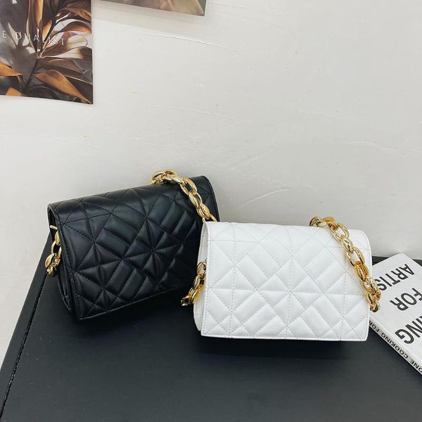 evening bags thick chain design small pu leather flap underarm baguette for women 2021 summer lady shoulder handbag female
evening bags thick chain design small pu leather flap underarm baguette for women 2021 summer lady shoulder handbag female