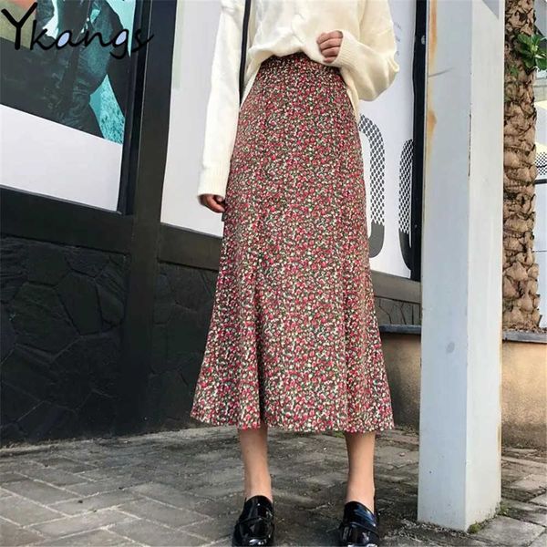 retro floral mermaid skirt women autumn high waist corduroy a-line package hip skirt vintage korean long printed skirt 210619, Black
retro floral mermaid skirt women autumn high waist corduroy a-line package hip skirt vintage korean long printed skirt 210619, Black