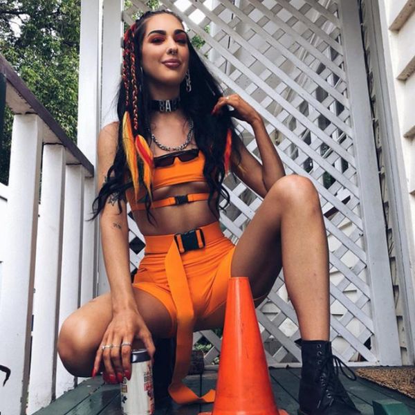 fashion women two pieces set 2021 buckle crop high waist shorts ladies clothing outfits summer streetwear 4 color women's tracksuits, Gray
fashion women two pieces set 2021 buckle crop high waist shorts ladies clothing outfits summer streetwear 4 color women's tracksuits, Gray