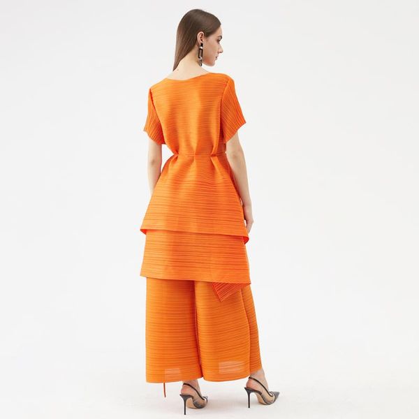 women's two piece pants 2021 pleated summer aesthetic set women belt dress loose harem pant high fashion designer plus size clothes, White
women's two piece pants 2021 pleated summer aesthetic set women belt dress loose harem pant high fashion designer plus size clothes, White