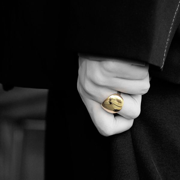 j1024 designer's luxury and exaggeration trend pure silver 925 smooth open index finger ring, Black
j1024 designer's luxury and exaggeration trend pure silver 925 smooth open index finger ring, Black