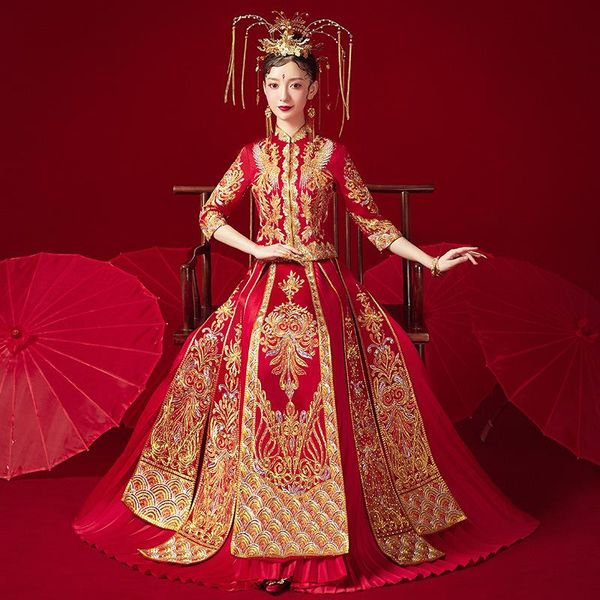 red embroidery style formal dress royal wedding cheongsam costume bride vintage chinese traditional tang suit qipao ethnic clothing
red embroidery style formal dress royal wedding cheongsam costume bride vintage chinese traditional tang suit qipao ethnic clothing