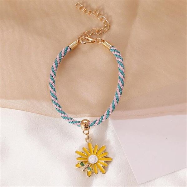 tennis creative twist rope women's bracelet european and american female multi color little daisy bee ladies jewelry, Golden;silver
tennis creative twist rope women's bracelet european and american female multi color little daisy bee ladies jewelry, Golden;silver