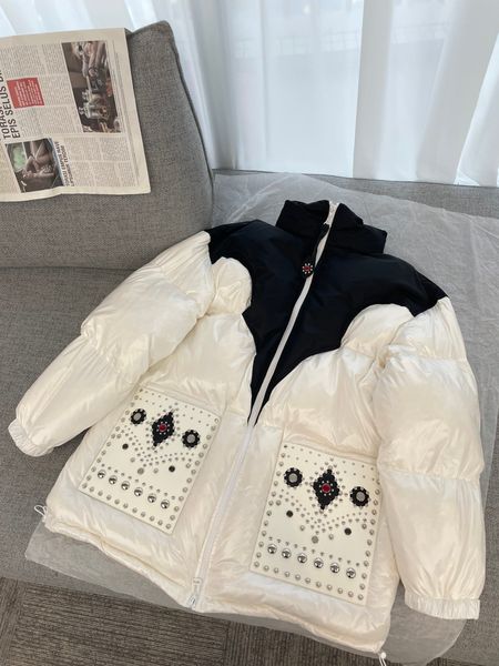 customized micro pearlescent fabric for heavy industry rivet down jacket, Black
customized micro pearlescent fabric for heavy industry rivet down jacket, Black