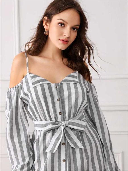 casual dresses single-breasted v-neck dress with solid color striped suspenders female lace up backless women summer g13q, Black;gray
casual dresses single-breasted v-neck dress with solid color striped suspenders female lace up backless women summer g13q, Black;gray