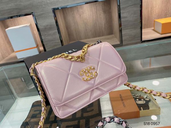 r bags women handbag caviar crossbody messenger shoulder chain bag good quality leather purses ladies high capacity 020
r bags women handbag caviar crossbody messenger shoulder chain bag good quality leather purses ladies high capacity 020