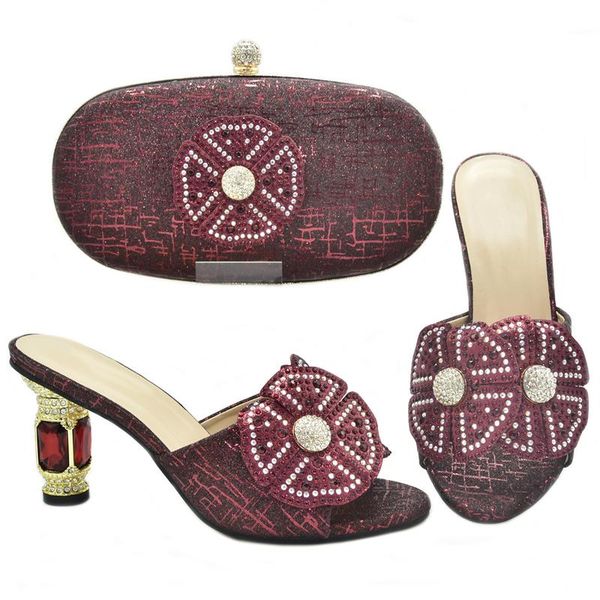 dress shoes arrival women matching and bag set decorated with rhinestone pump heels wedding bride ladies sandals, Black
dress shoes arrival women matching and bag set decorated with rhinestone pump heels wedding bride ladies sandals, Black