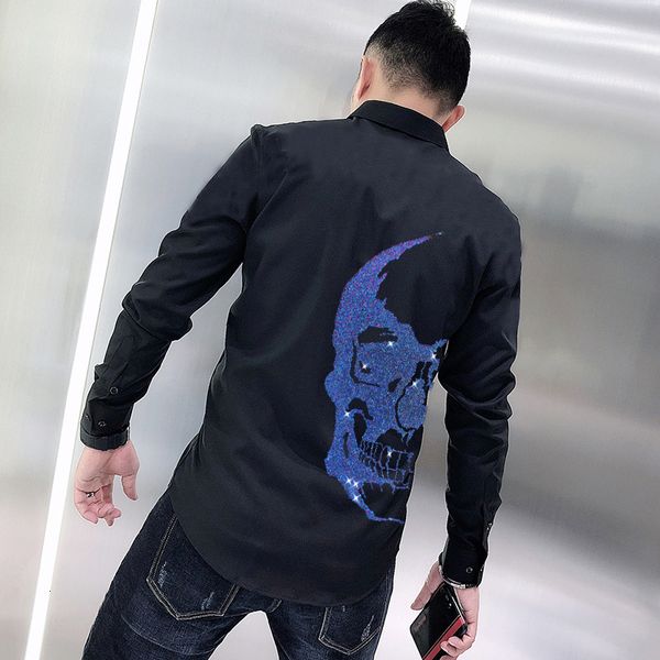 men's t-shirts spring autumn personality male fashion shirt gradient color piercing skull youth self-cultivation trademark long sleev b, White;black
men's t-shirts spring autumn personality male fashion shirt gradient color piercing skull youth self-cultivation trademark long sleev b, White;black
