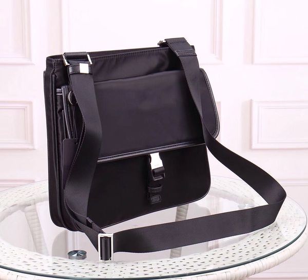 wholesale canvas messenger bag men fashion crossbody bag single shoulder briefcase parachute fabric computer mobile phone storage bag
wholesale canvas messenger bag men fashion crossbody bag single shoulder briefcase parachute fabric computer mobile phone storage bag