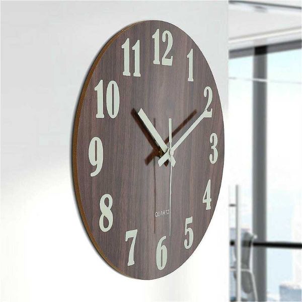 wall clocks 2021 fashion walnut color luminous clock glow the dark silent indoor kitchen hanging environmental protection
wall clocks 2021 fashion walnut color luminous clock glow the dark silent indoor kitchen hanging environmental protection