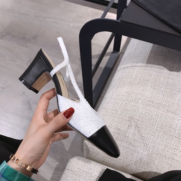 2021 good quality fashion women luxurys designers shoes designer sandals womens luxury high heels sandal dress shoess with box size 35-40 -g, Black
2021 good quality fashion women luxurys designers shoes designer sandals womens luxury high heels sandal dress shoess with box size 35-40 -g, Black