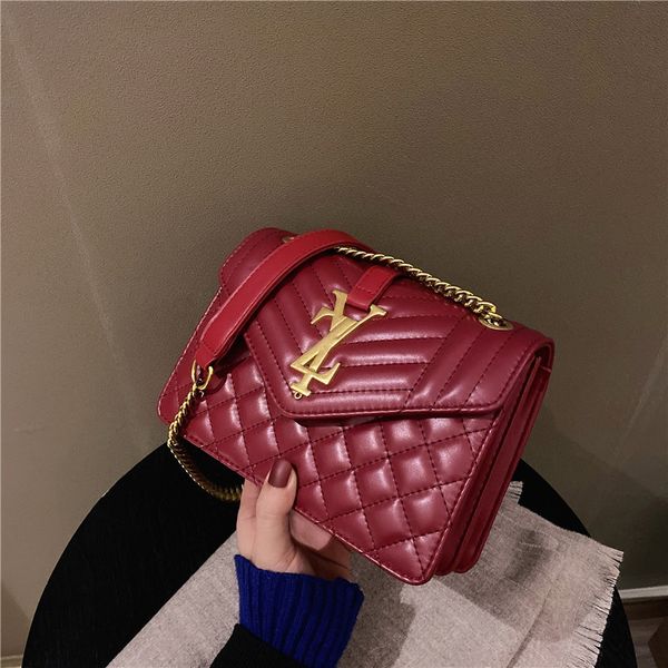 design jewelry fashionable embroidered line rhombic small square foreign style women's bag new fashion korean versatile chain one shoul
design jewelry fashionable embroidered line rhombic small square foreign style women's bag new fashion korean versatile chain one shoul
